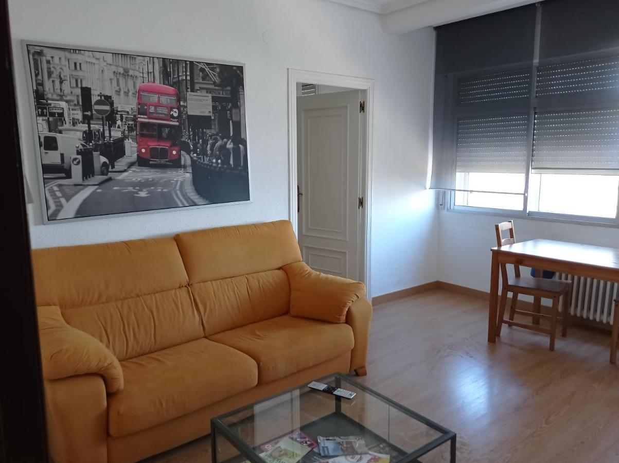 Apartamento Tisare Wifi บายาโดลิด ภายนอก รูปภาพ